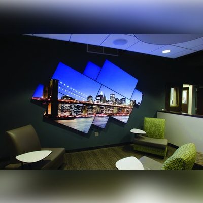 FkmOge2WAAAhT2L-scaled